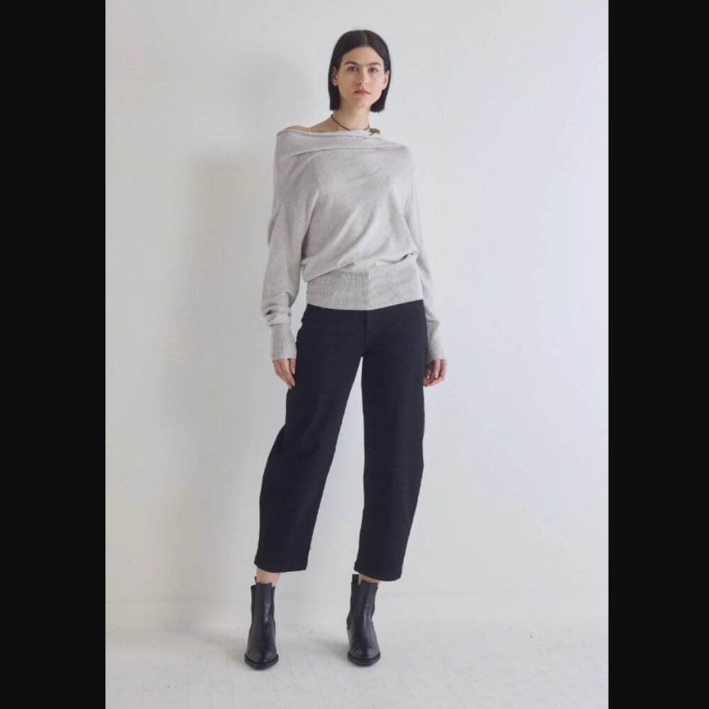 Hard to find Ruti Classic Barrel Leg Jeans in True Black Size 27 / Ruti Size 0